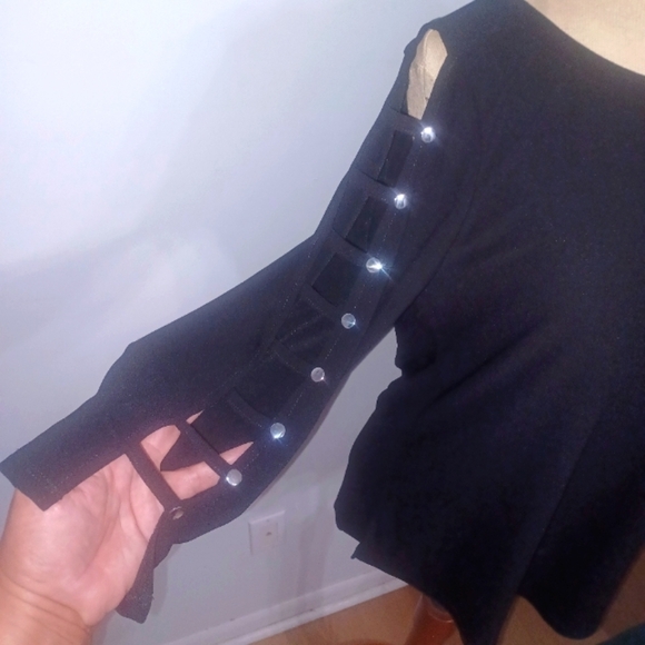 89th & Madison- 3/4 Sleeve Black Shirt- W Sz Medium - Picture 2 of 7